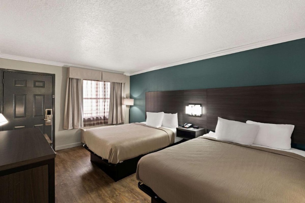Quality Inn Image 10