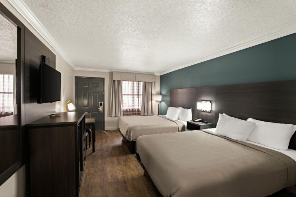 Quality Inn Image 32