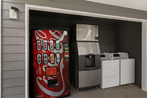 Quality Inn image 40