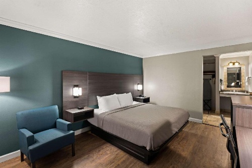 Quality Inn image 46